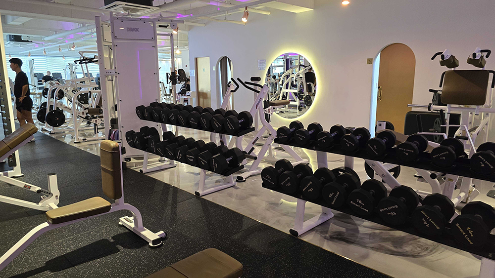 연중무휴 헬스장 모니터 tv 광고 (9).png