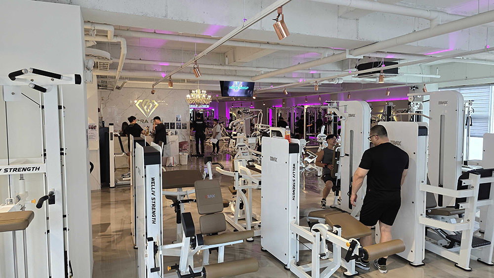 연중무휴 헬스장 모니터 tv 광고 (8).png