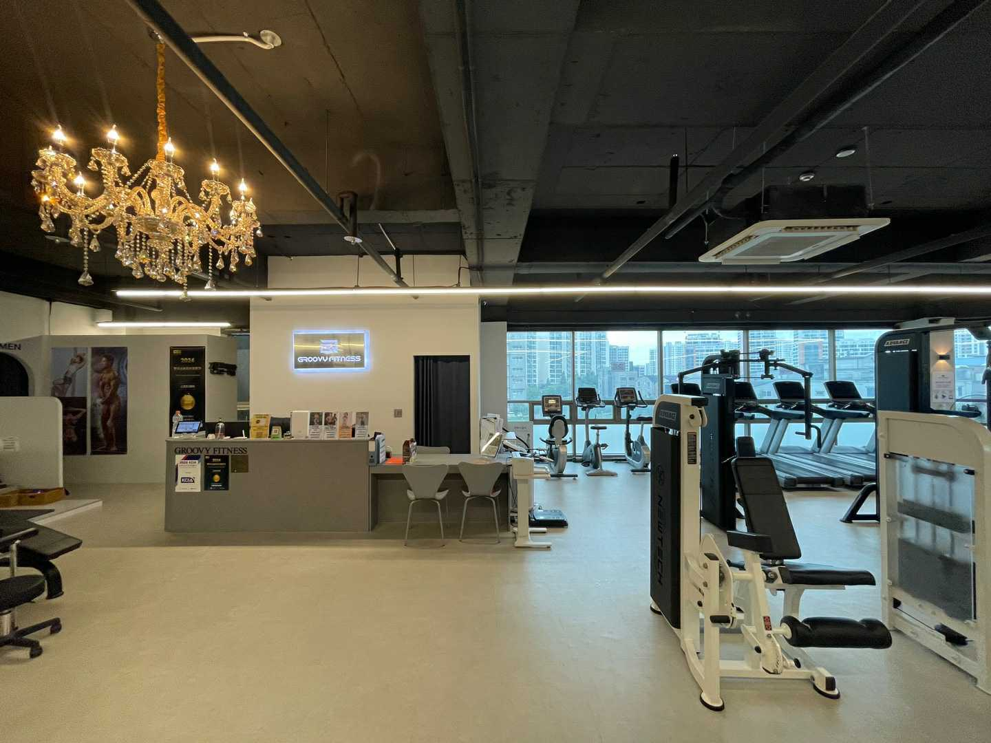 연중무휴 헬스장 모니터 tv 광고 (22).png